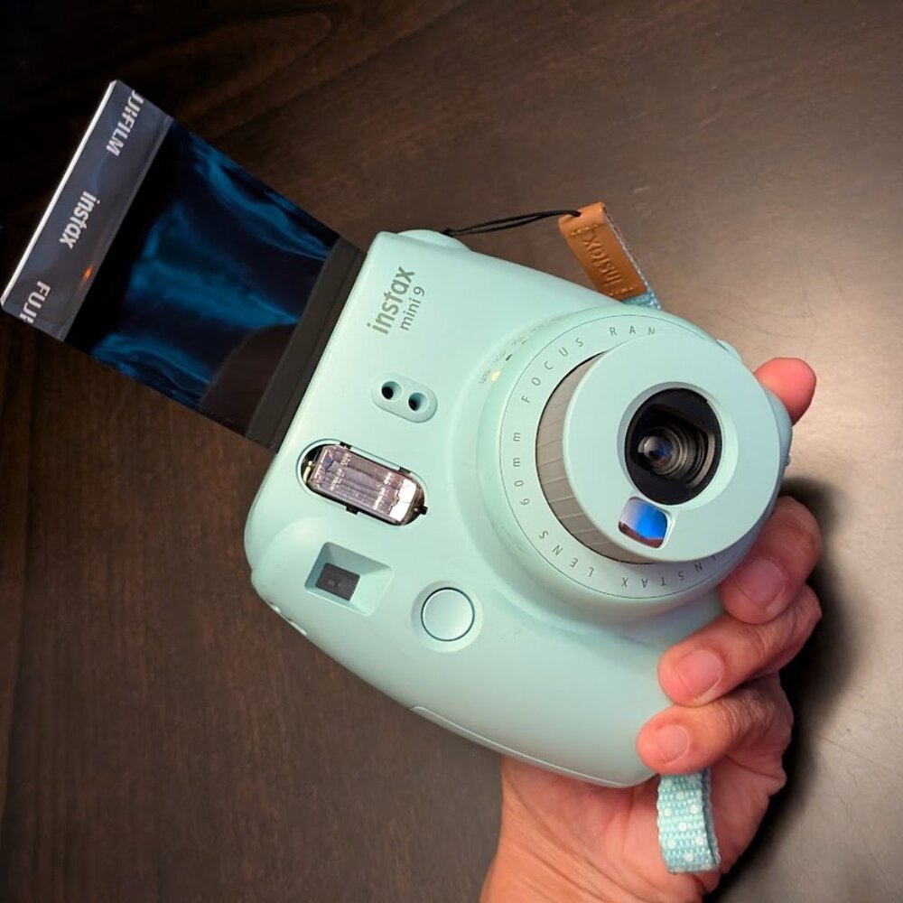 O2 FUJIFILM INSTAX Mini 9 Instant Camera - Picture 11 of 13